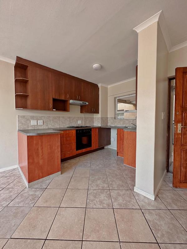 2 Bedroom Property for Sale in Whispering Pines Western Cape